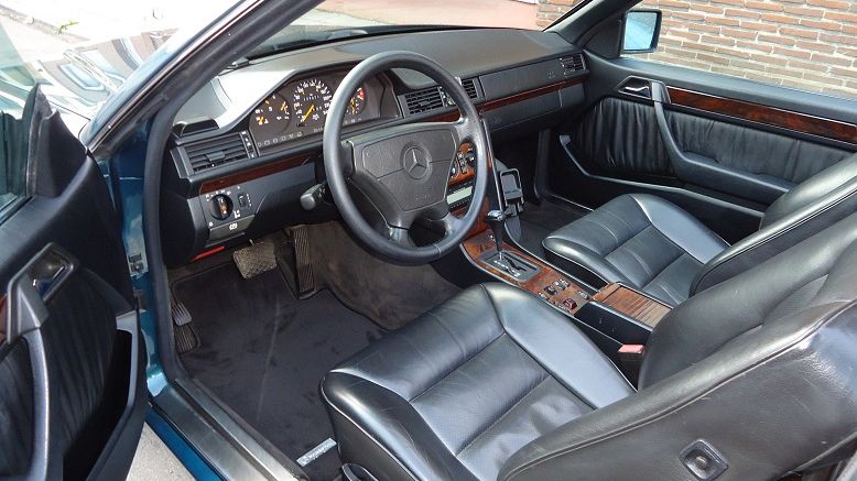 Mercedes-Benz 200 - Cabrio / 124