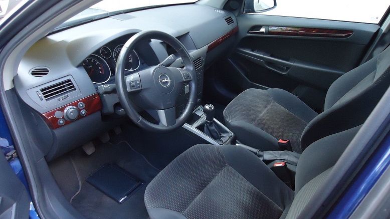 OPEL ASTRA 1400 B - VERKOCHT