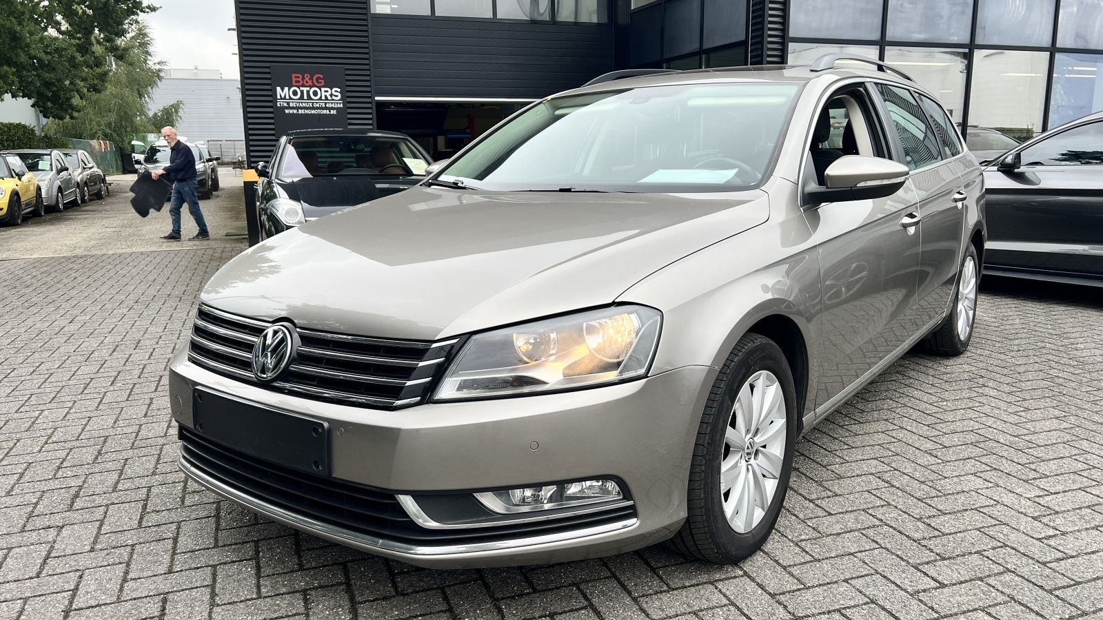 Volkswagen PASSAT AUTOMAAT - BREAK 