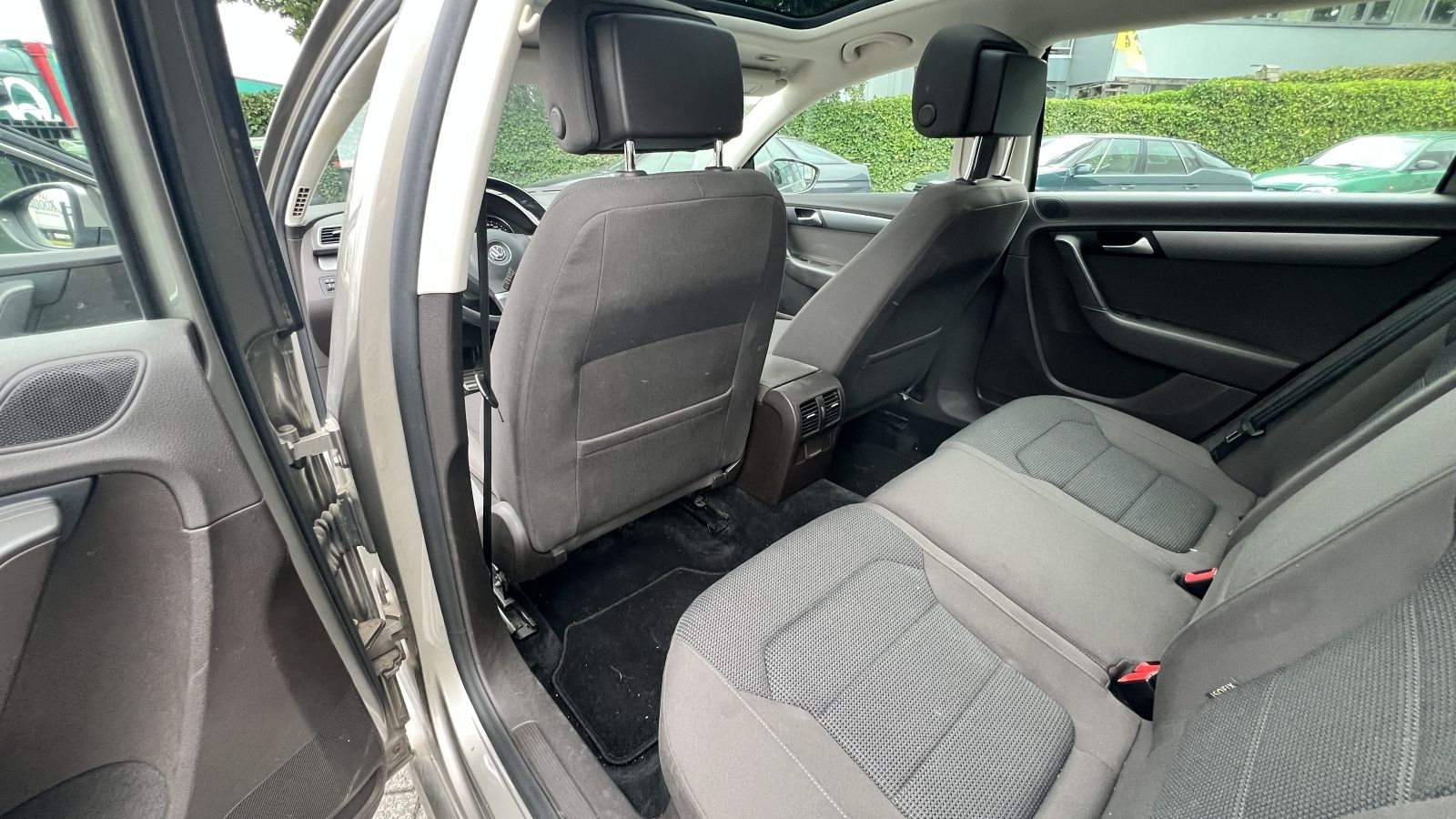 Volkswagen PASSAT AUTOMAAT - BREAK 