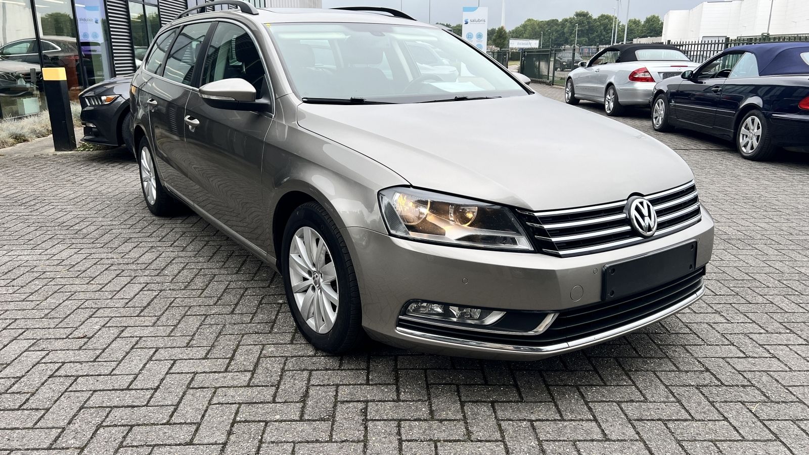 Volkswagen PASSAT AUTOMAAT - BREAK 