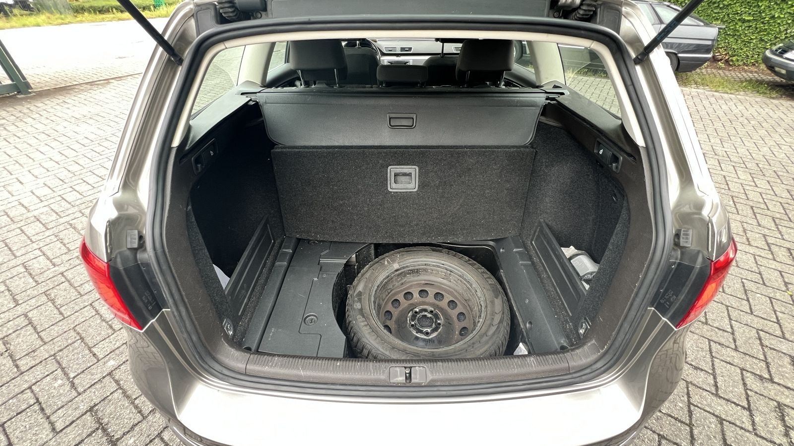 Volkswagen PASSAT AUTOMAAT - BREAK 