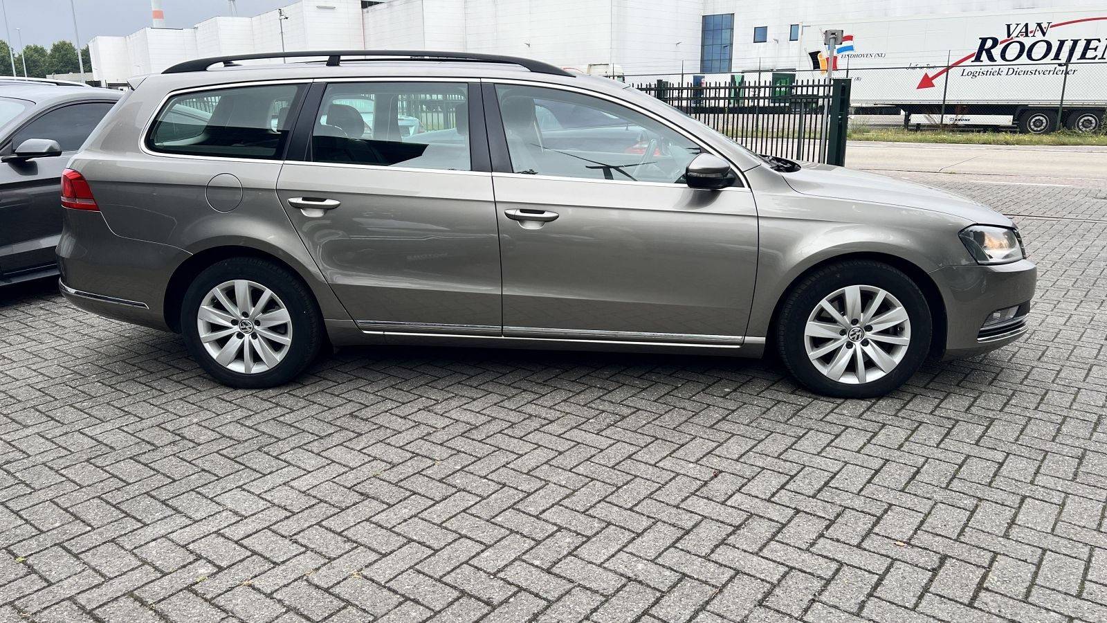 Volkswagen PASSAT AUTOMAAT - BREAK 