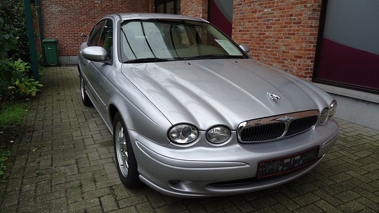 Jaguar X Type