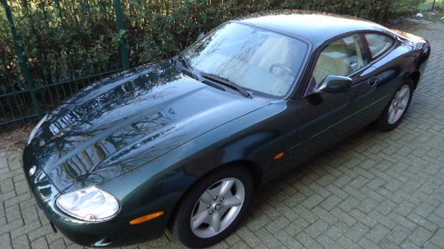 Jaguar XK8 - coupe