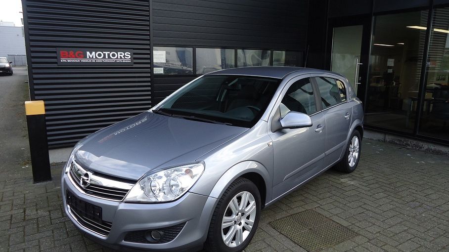 OPEL ASTRA VERKOCHT - AUTOMAAT