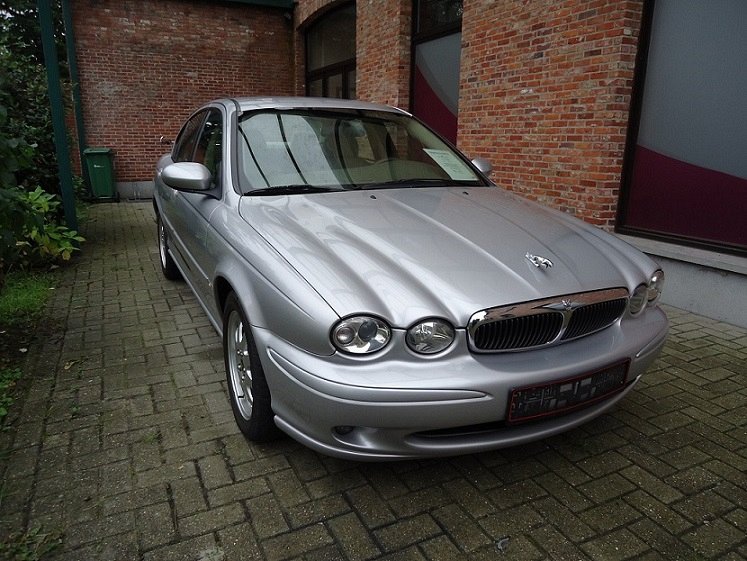 Jaguar X Type