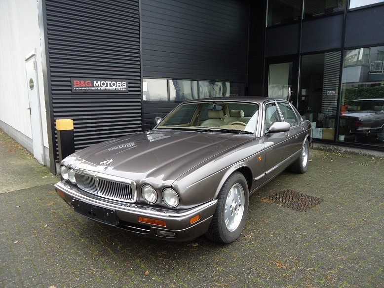 Jaguar XJ6 - VERKOCHT