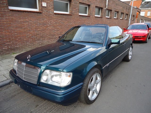 Mercedes-Benz 200 - Cabrio / 124